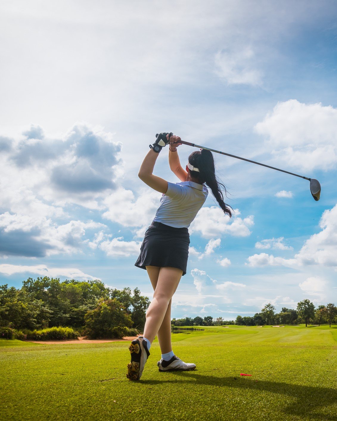 golf woman golf swing